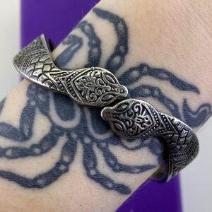 💛 Vintage Silver Tone Snake Cuff Bracelet | Engraved Serpent Bypass Bangle